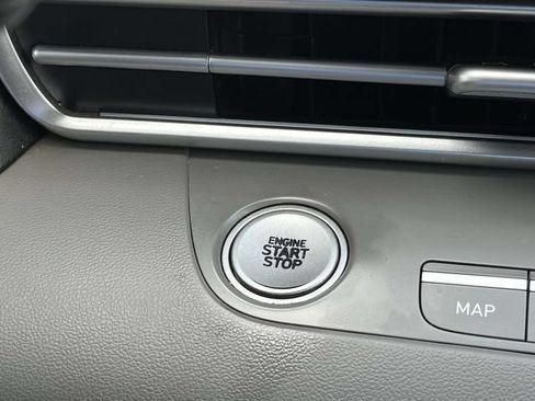 Used 2024 Hyundai Elantra SEL w/ Convenience Package FWD image 33