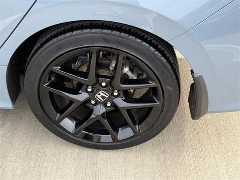 Used 2023 Honda Civic Sport image 8