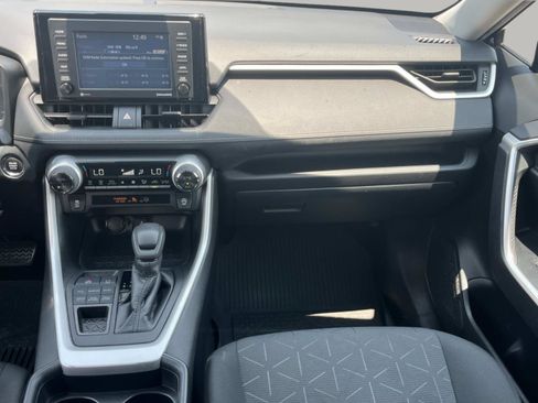 Used 2020 Toyota RAV4 XLE w/ Convenience Package AWD/4WD image 10