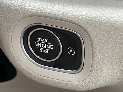 Certified 2024 Mercedes-Benz GLE 350 4MATIC image 30