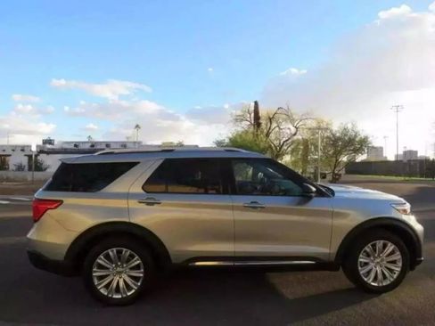 Used 2020 Ford Explorer Limited image 11
