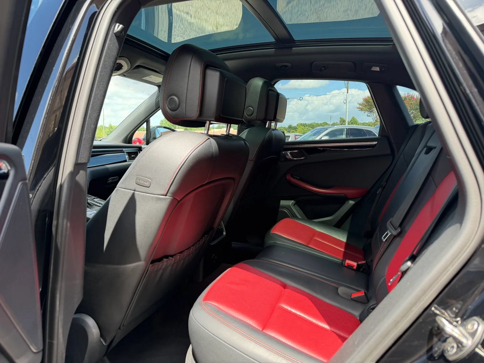Used 2016 Porsche Macan S AWD/4WD image 16