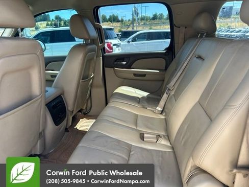 Used 2009 Chevrolet Suburban LT AWD/4WD image 10