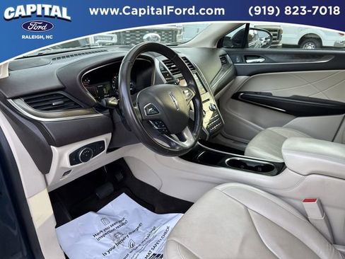 Used 2019 Lincoln MKC Reserve image 22