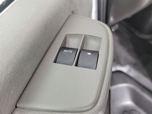 Used 2018 GMC Savana 2500 w/ Driver Convenience Package image 13