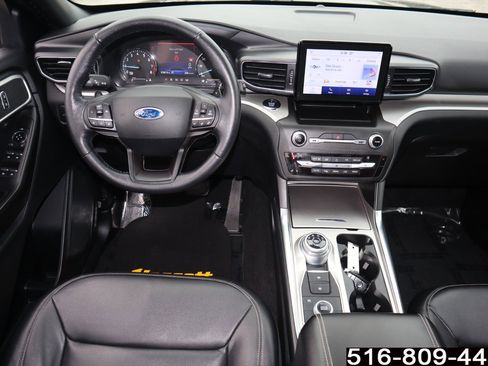 Used 2020 Ford Explorer XLT w/ Equipment Group 202A image 15