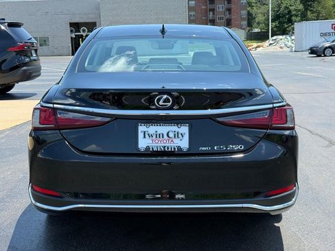 Used 2021 Lexus ES 250 w/ Premium Package AWD/4WD image 5