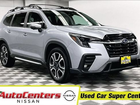 Used 2023 Subaru Ascent Limited w/ Technology Package AWD/4WD image 1
