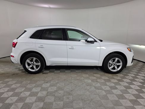 Certified 2023 Audi Q5 2.0T Premium w/ Convenience Package AWD/4WD image 8