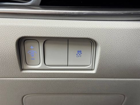 Used 2025 Kia Sorento S w/ Panoramic Sunroof Package FWD image 34