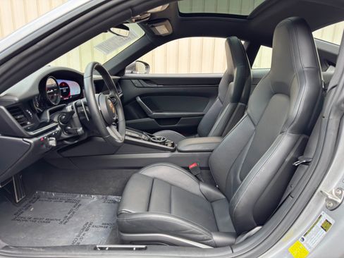 Used 2024 Porsche 911 Carrera T RWD image 16