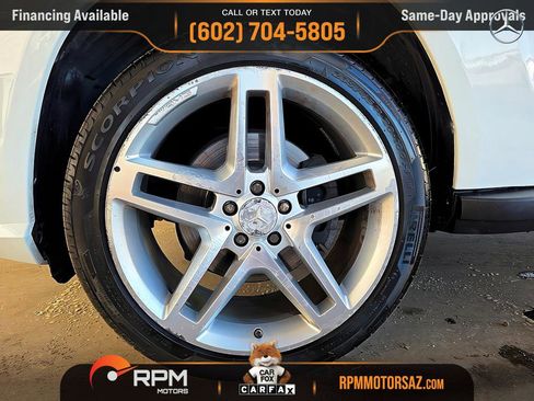 Used 2011 Mercedes-Benz GLK 350 4MATIC image 33