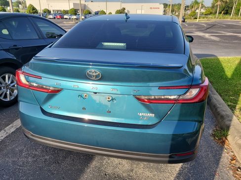 Used 2025 Toyota Camry LE w/ Convenience Package FWD image 6