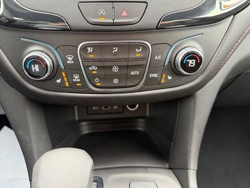 Used 2024 Chevrolet Equinox RS image 20