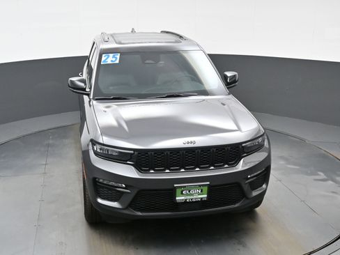 Used 2025 Jeep Grand Cherokee Limited w/ Black Appearance Package image 41