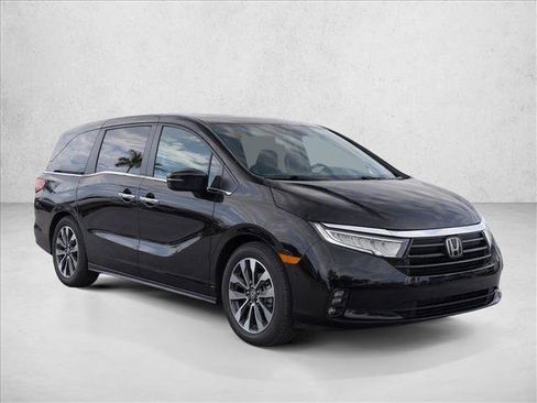Used 2024 Honda Odyssey EX-L image 3