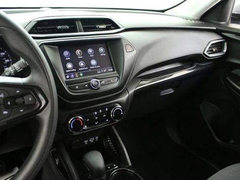 Used 2023 Chevrolet TrailBlazer LT FWD image 20