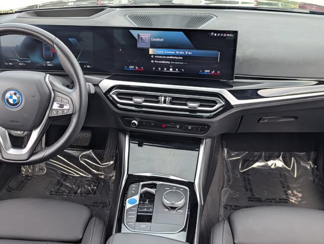 Used 2024 BMW i4 eDrive35 w/ Premium Package RWD image 17