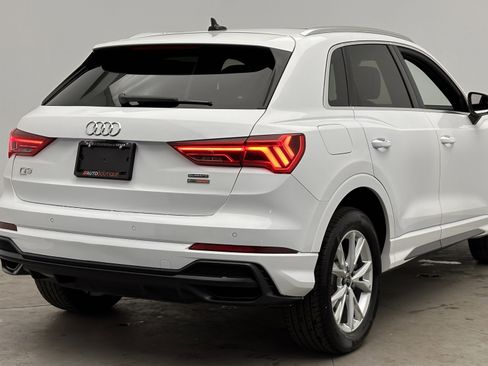 Used 2025 Audi Q3 2.0T Premium image 8