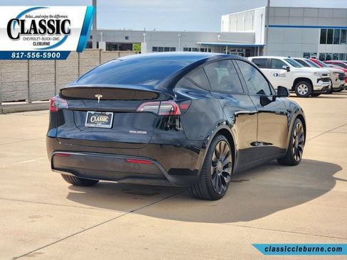 Used 2022 Tesla Model Y Performance AWD/4WD image 10