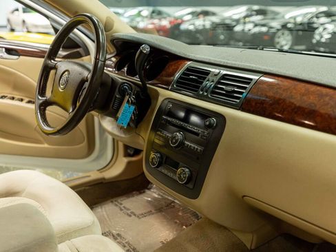 Used 2011 Buick Lucerne CX image 13