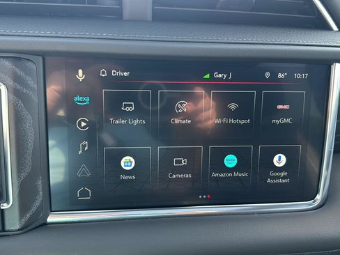Used 2024 GMC Yukon XL Denali AWD/4WD image 36
