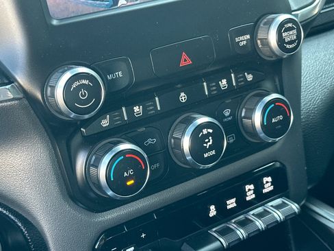 Used 2022 RAM 1500 Laramie w/ Sport Appearance Package AWD/4WD image 20
