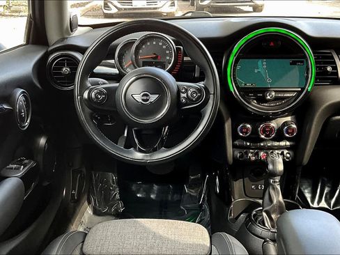 Used 2016 MINI Cooper 2-Door Hardtop image 5