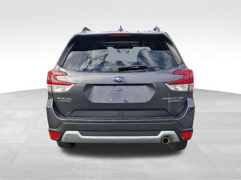 Used 2021 Subaru Forester Touring image 5