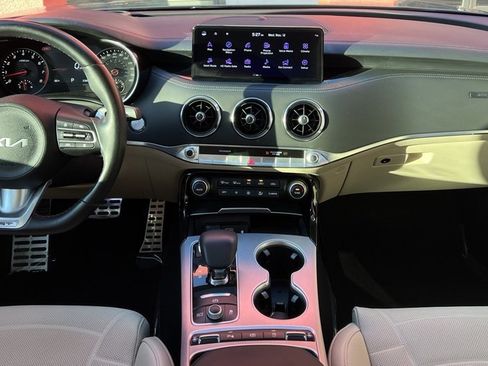 Used 2023 Kia Stinger GT2 image 18