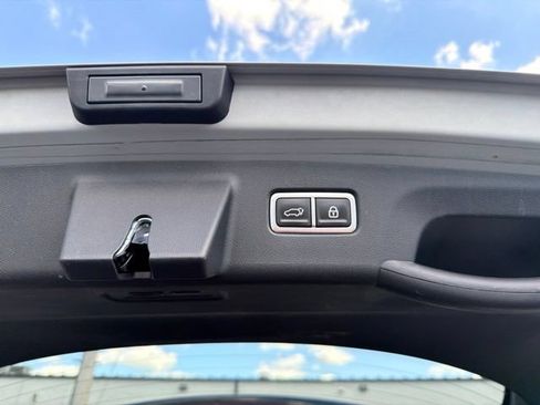 Used 2023 Kia Sorento SX FWD image 10