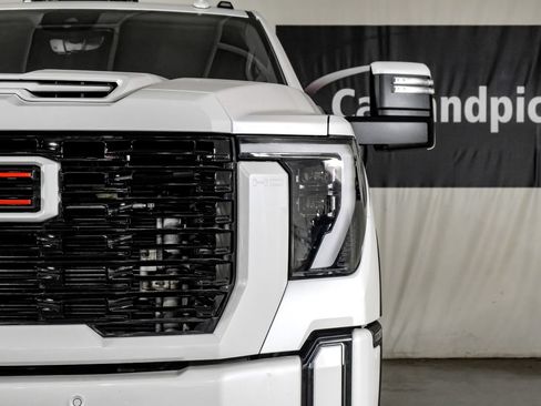 Used 2024 GMC Sierra 3500 Denali w/ Denali Reserve Package AWD/4WD image 42