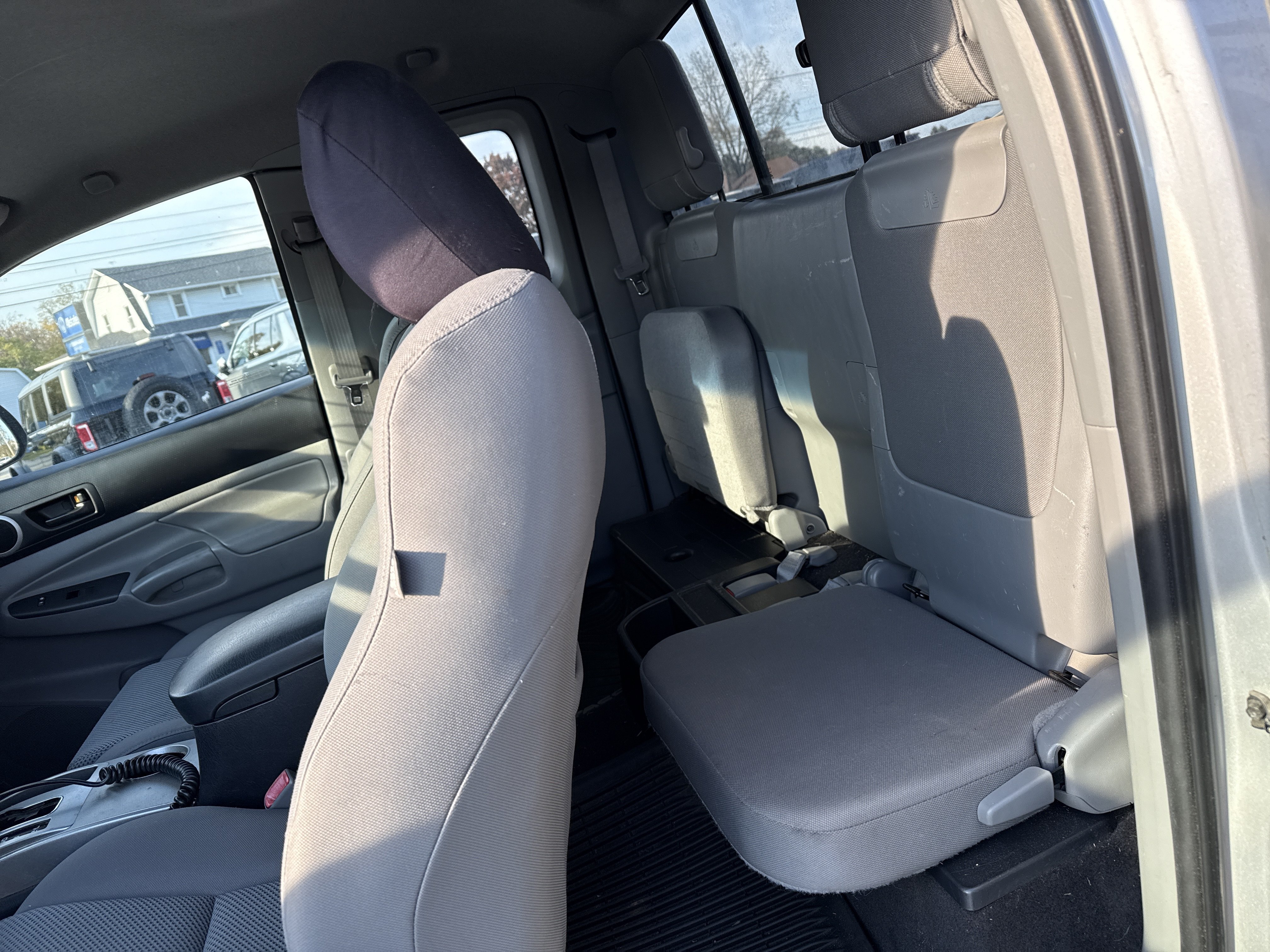 Used 2012 Toyota Tacoma 4x4 Access Cab V6 w/ TRD Sport Pkg image 13