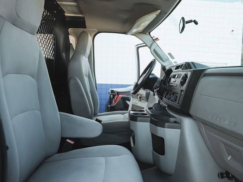 Used 2013 Ford E-150 and Econoline 150 w/ PWR Group image 14