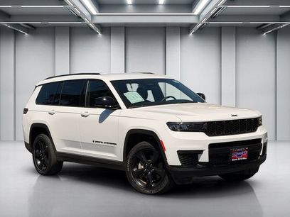 Used 2023 Jeep Grand Cherokee L Laredo