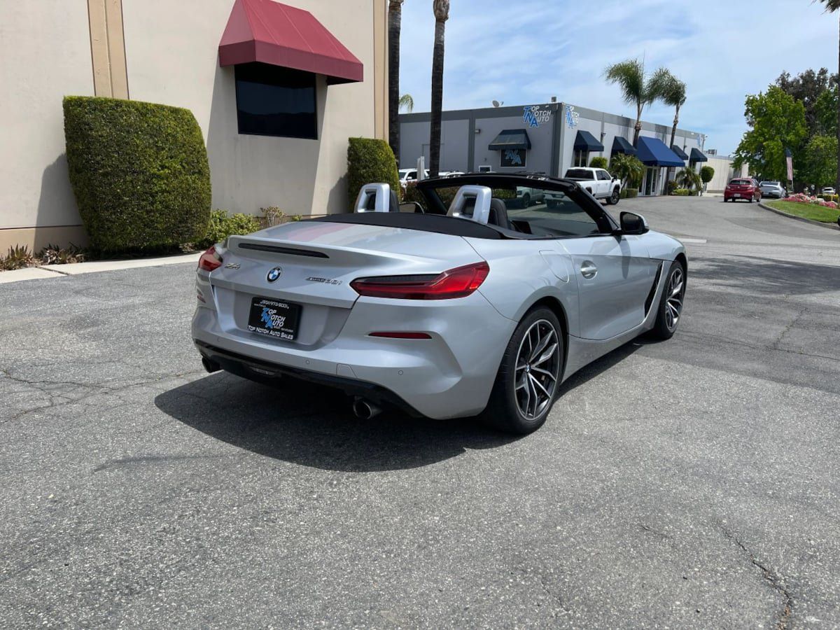 Used 2022 BMW Z4 sDrive30i w/ Driving Assistance Package RWD image 5