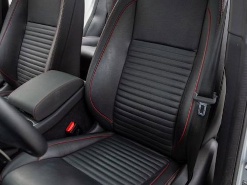 Used 2023 Land Rover Discovery Sport S R-Dynamic image 27