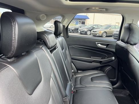 Used 2021 Ford Edge Titanium w/ Equipment Group 301A image 33