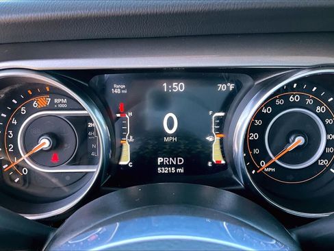 Used 2020 Jeep Wrangler Unlimited Sahara AWD/4WD image 23