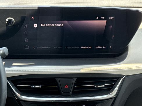 Used 2024 Buick Encore GX Avenir w/ Avenir Convenience Package FWD image 33