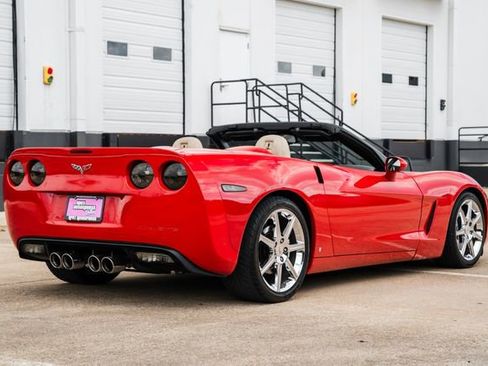 Used 2006 Chevrolet Corvette Convertible image 38