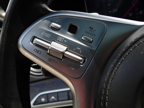 Used 2020 Mercedes-Benz S 560 4MATIC Sedan image 26