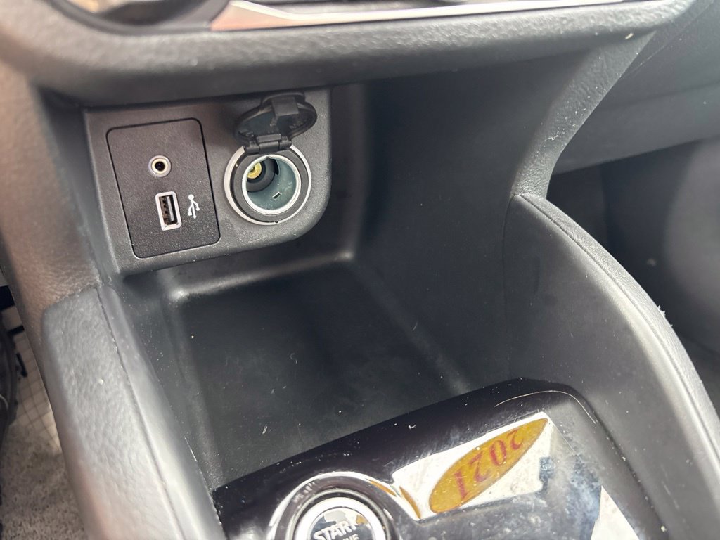 Used 2021 Nissan Kicks S FWD image 27