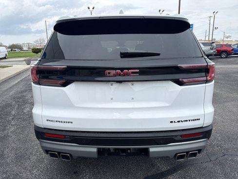 Used 2025 GMC Acadia Elevation image 4