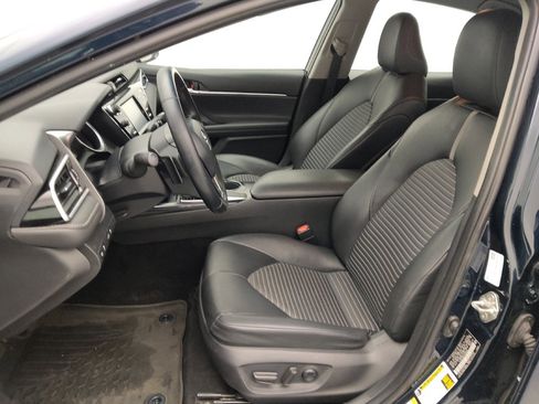 Used 2018 Toyota Camry SE image 17