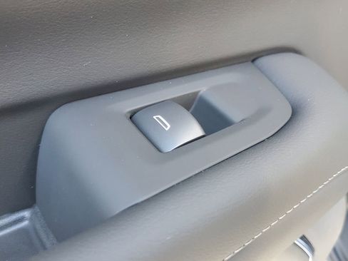 New 2026 Chevrolet Tahoe LT image 18