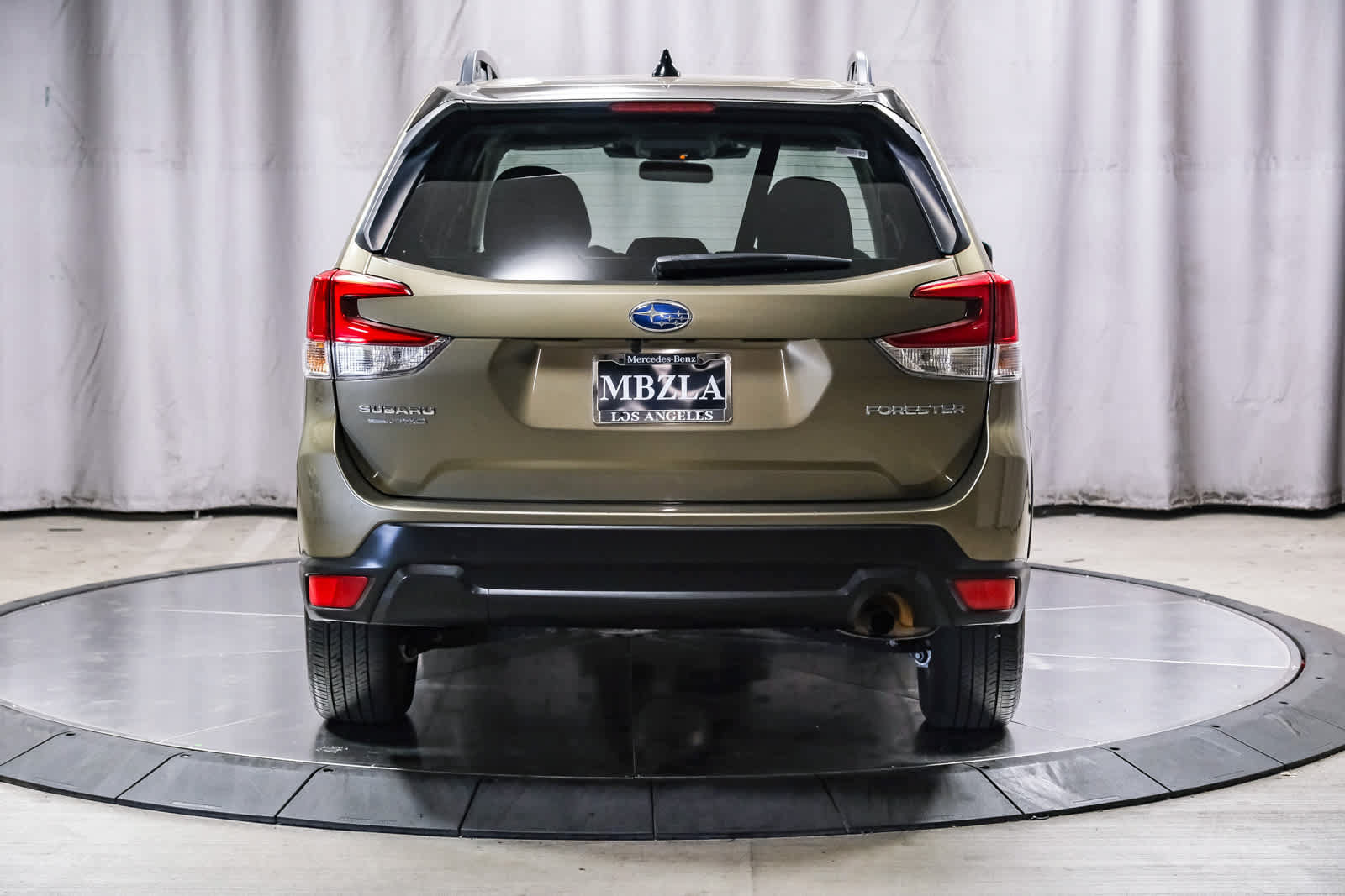 Used 2024 Subaru Forester Premium AWD/4WD image 3