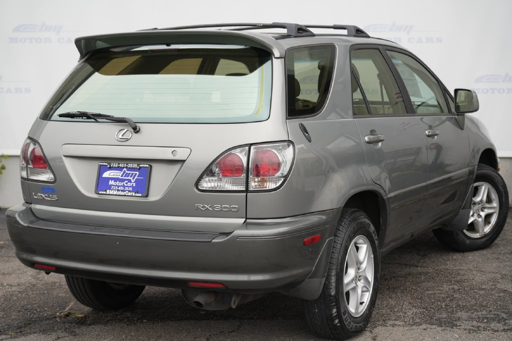 Used 2002 Lexus RX 300 4WD w/ Premium Pkg Plus image 3