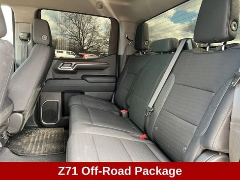 Used 2023 Chevrolet Silverado 1500 RST w/ Z71 Off-Road Package image 4