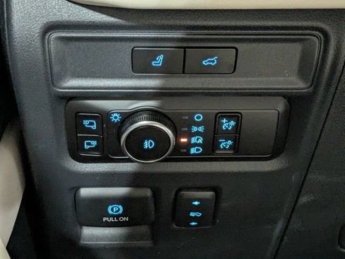 Used 2023 Ford Expedition Max Platinum AWD/4WD image 27